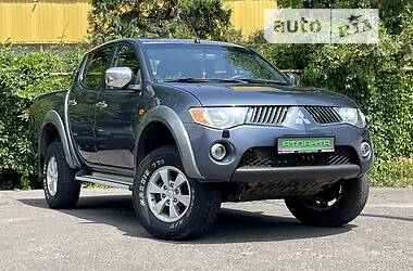 Mitsubishi L 200 2009