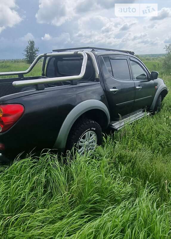 Пикап Mitsubishi L 200 2009 в Покровском
