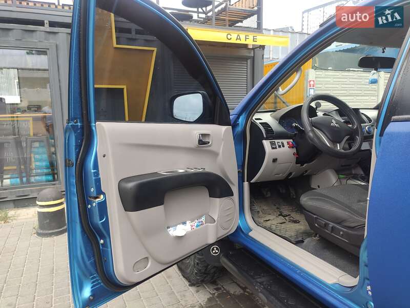 Пикап Mitsubishi L 200 2007 в Одессе