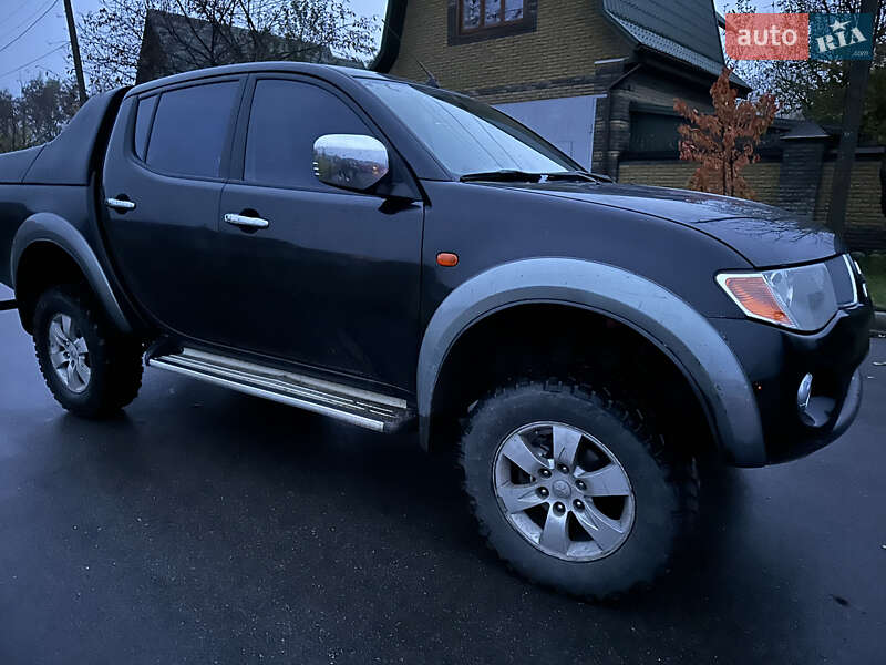 Mitsubishi L 200 2008