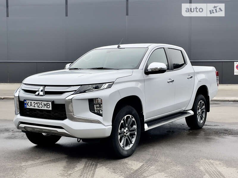 Пікап Mitsubishi L 200 2021 в 