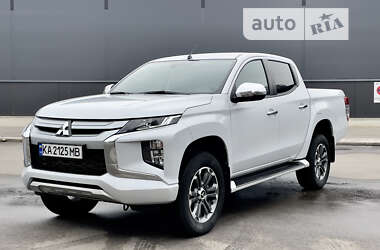 Пікап Mitsubishi L 200 2021 в 