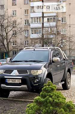 Пікап Mitsubishi L 200 2013 в Запоріжжі