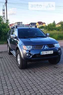 Mitsubishi L 200 2008