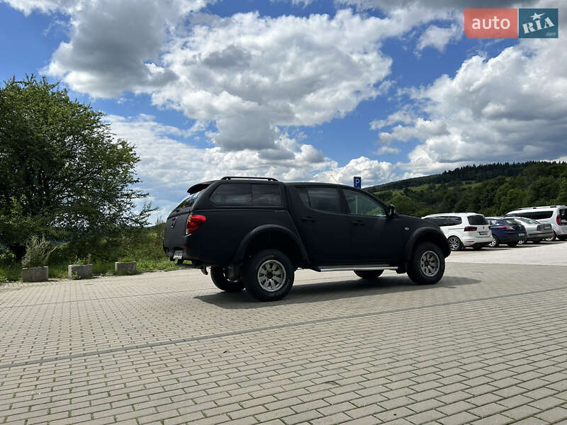 Пикап Mitsubishi L 200 2010 в Харькове