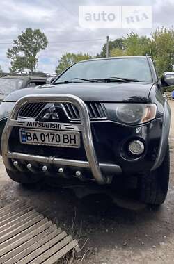 Пікап Mitsubishi L 200 2008 в Новомиргороді