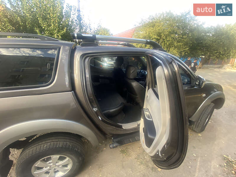 Пікап Mitsubishi L 200 2011 в Сумах