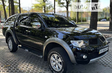 Пикап Mitsubishi L 200 2010 в Харькове