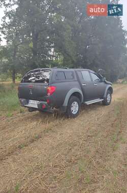 Пикап Mitsubishi L 200 2007 в Киеве