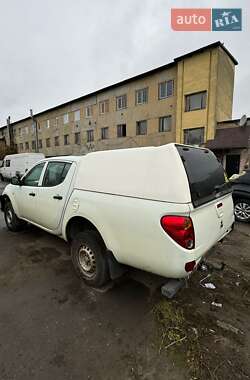 Пикап Mitsubishi L 200 2003 в Киеве