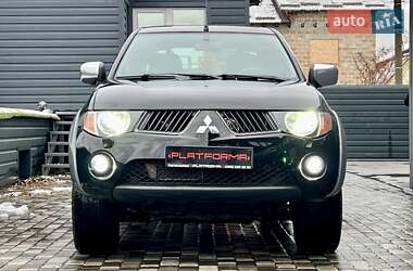 Mitsubishi L 200 2009