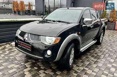 Пикап Mitsubishi L 200 2009 в Киеве