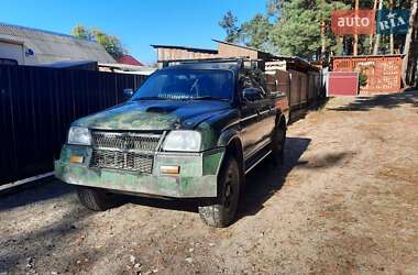 Пікап Mitsubishi L 200 2002 в Шацьку