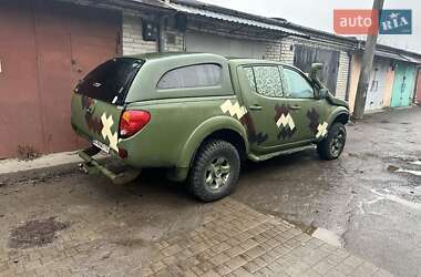 Пикап Mitsubishi L 200 2007 в Львове