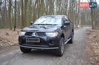 Пікап Mitsubishi L 200 2008 в Києві