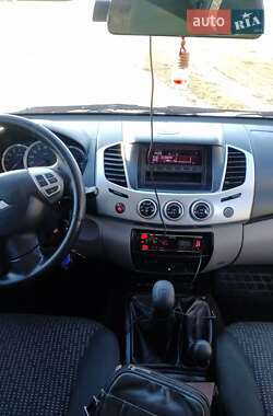 Пикап Mitsubishi L 200 2011 в Подольске