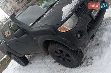 Пикап Mitsubishi L 200 2007 в Киеве