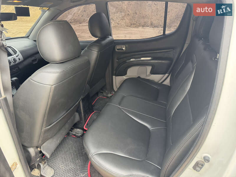 Пикап Mitsubishi L 200 2011 в Вознесенске