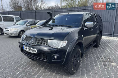 Mitsubishi L 200 2011 Mitsubishi L 200 2011