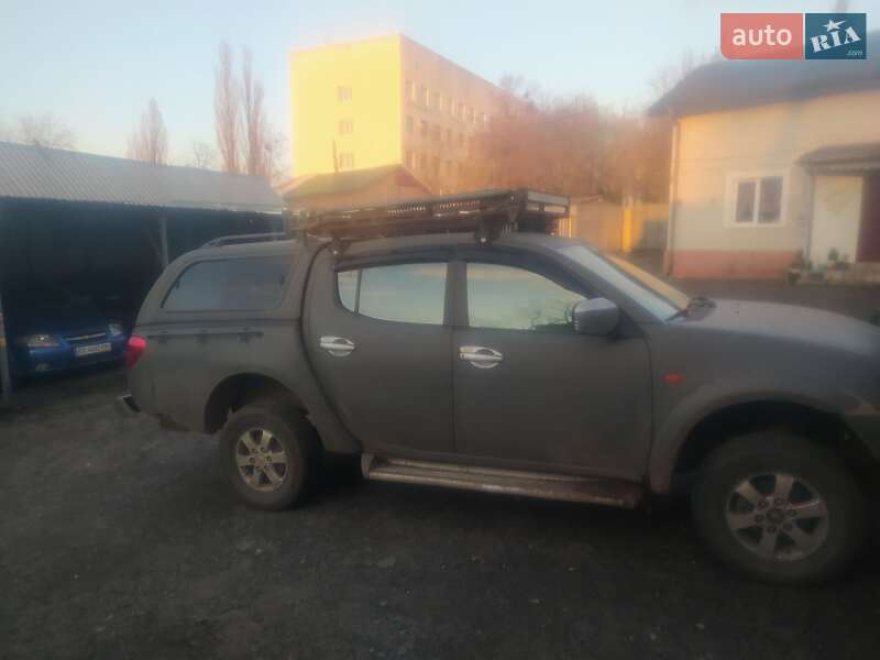 Пикап Mitsubishi L 200 2007 в Харькове