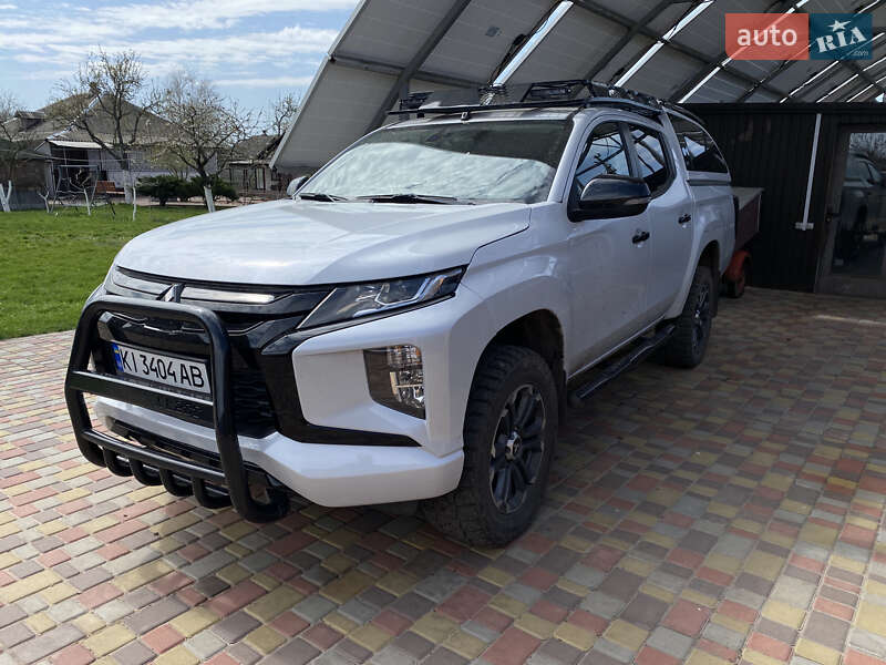 Mitsubishi L 200 2021
