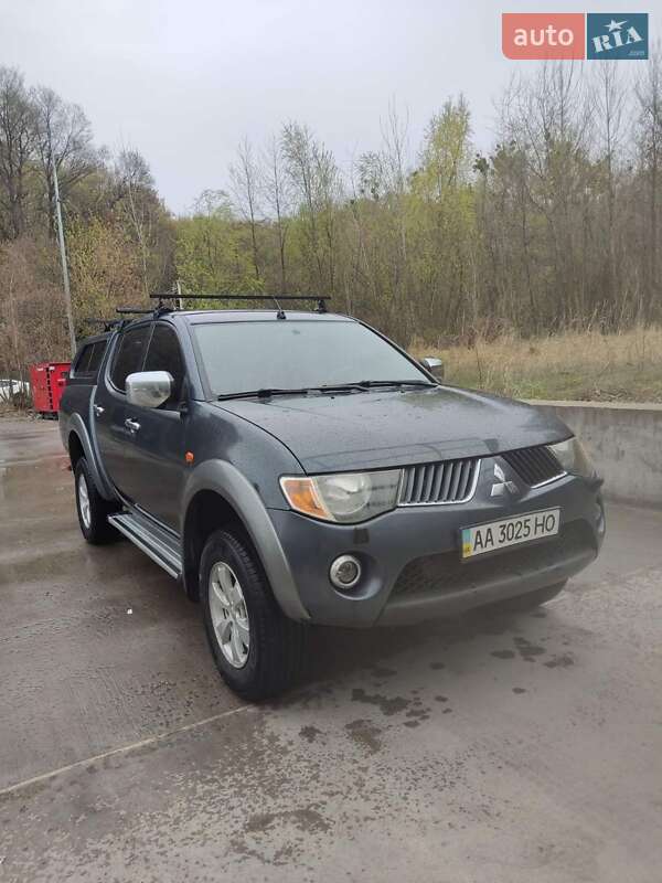 Mitsubishi L 200 2008