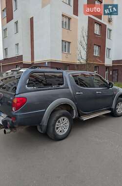 Пикап Mitsubishi L 200 2007 в 