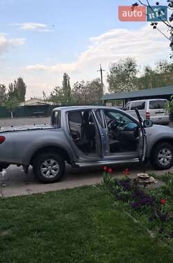 Пикап Mitsubishi L 200 2012 в 