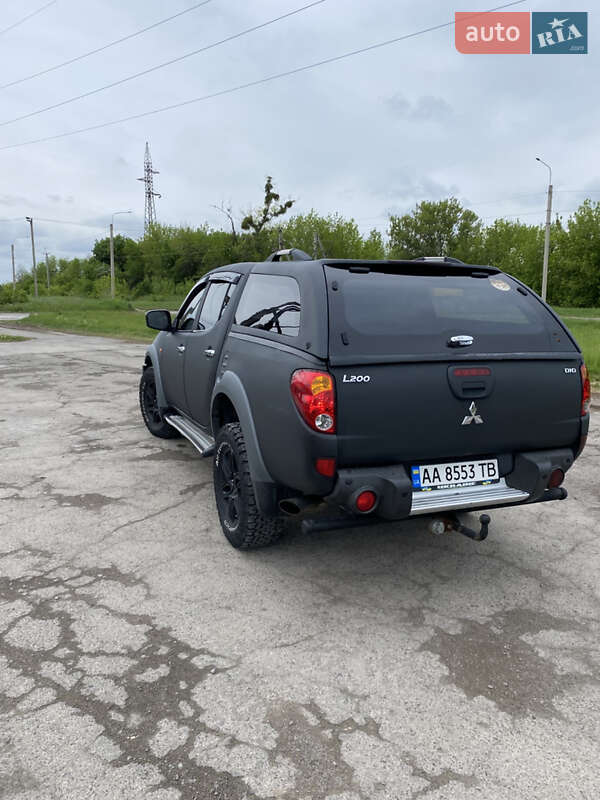 Пікап Mitsubishi L 200 2008 в Здолбуніві
