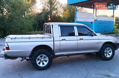 Пікап Mitsubishi L 200 2005 в 