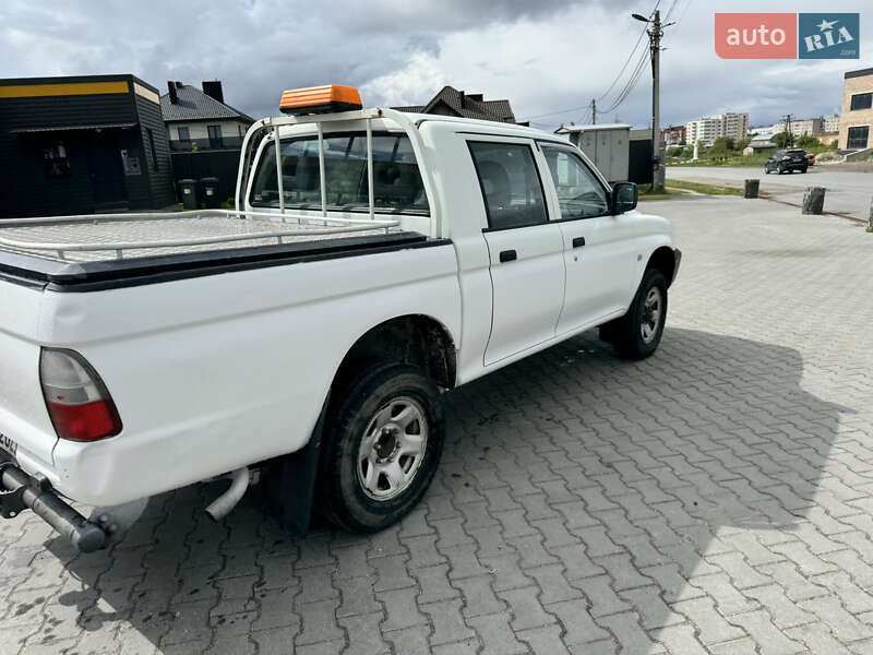 Пикап Mitsubishi L 200 2002 в Тернополе