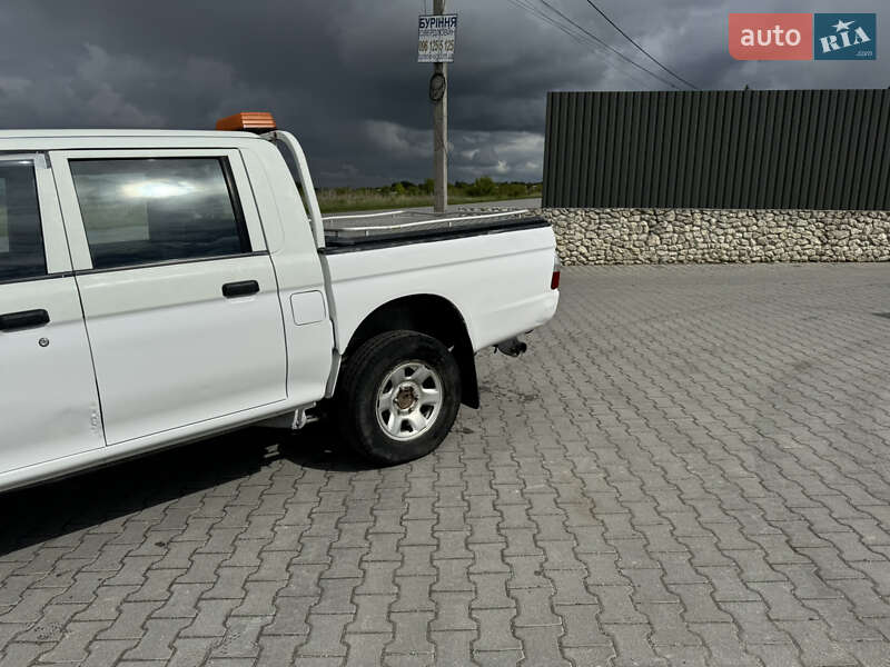 Пикап Mitsubishi L 200 2002 в Тернополе