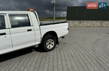 Пикап Mitsubishi L 200 2002 в 