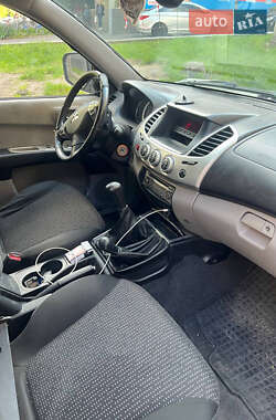 Пикап Mitsubishi L 200 2014 в Киеве