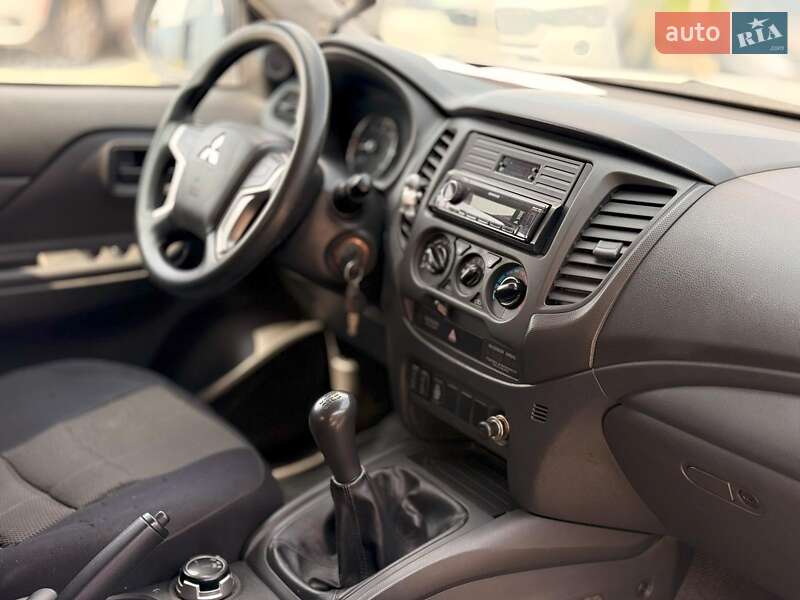 Пикап Mitsubishi L 200 2019 в Львове