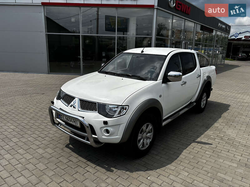 Mitsubishi L 200 2012