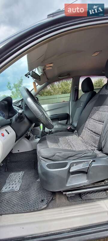 Пикап Mitsubishi L 200 2007 в Новояворовске