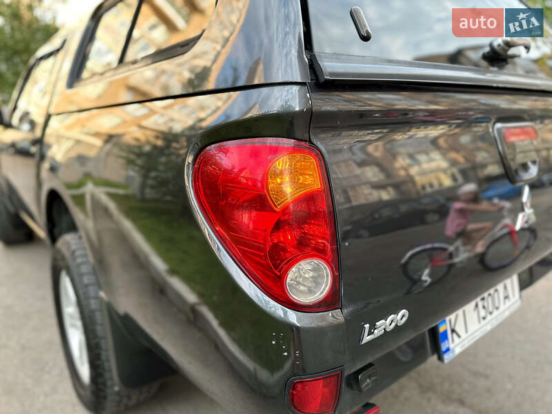 Пикап Mitsubishi L 200 2013 в Киеве