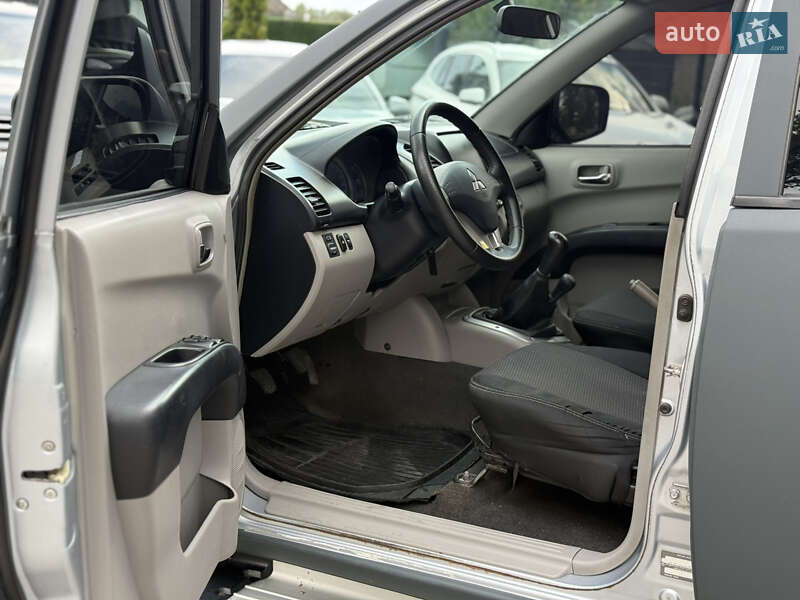 Пикап Mitsubishi L 200 2008 в Новомосковске