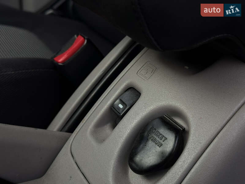Пикап Mitsubishi L 200 2008 в Мене
