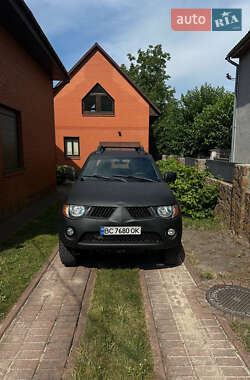 Пикап Mitsubishi L 200 2007 в Киеве