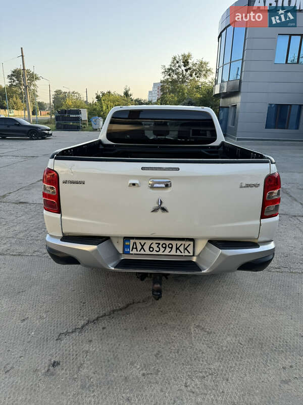 Пикап Mitsubishi L 200 2016 в Харькове фото 6 Пикап Mitsubishi L 200 2016 в Харькове