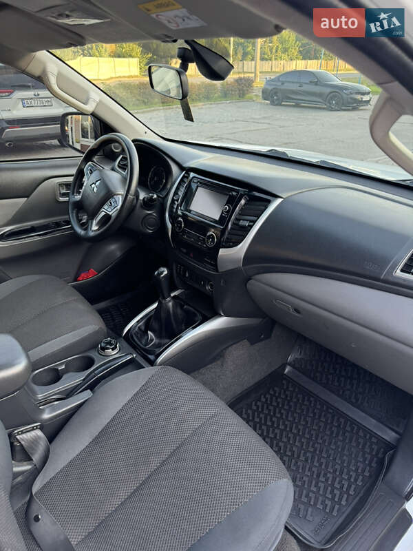 Пикап Mitsubishi L 200 2016 в Харькове фото 15 Пикап Mitsubishi L 200 2016 в Харькове