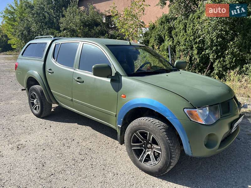 Mitsubishi L 200 2008