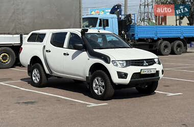 Пикап Mitsubishi L 200 2012 в 
