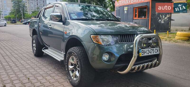 Пикап Mitsubishi L 200 2007 в 