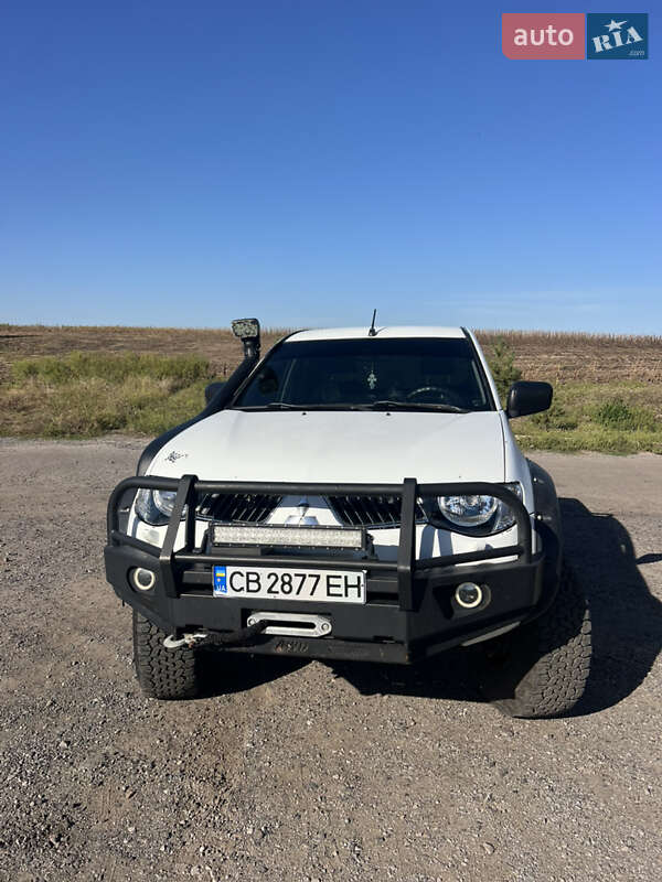 Mitsubishi L 200 2007