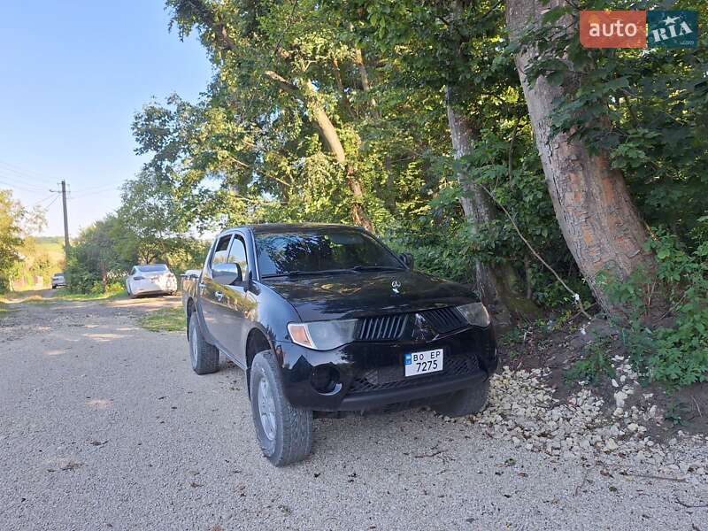 Пикап Mitsubishi L 200 2007 в Львове