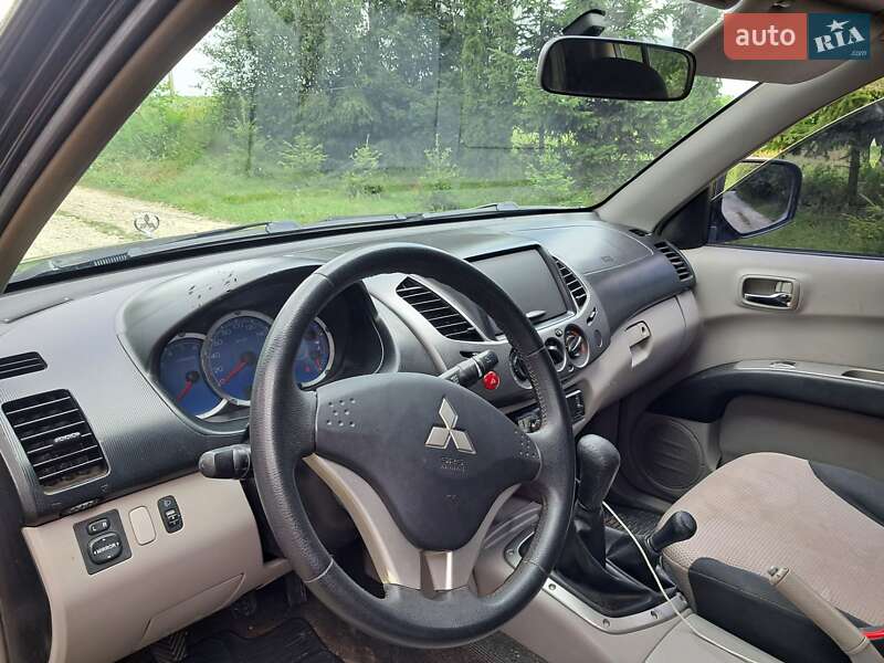 Пикап Mitsubishi L 200 2007 в Львове