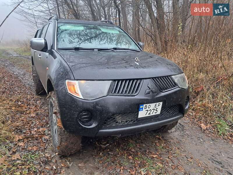 Пикап Mitsubishi L 200 2007 в Львове